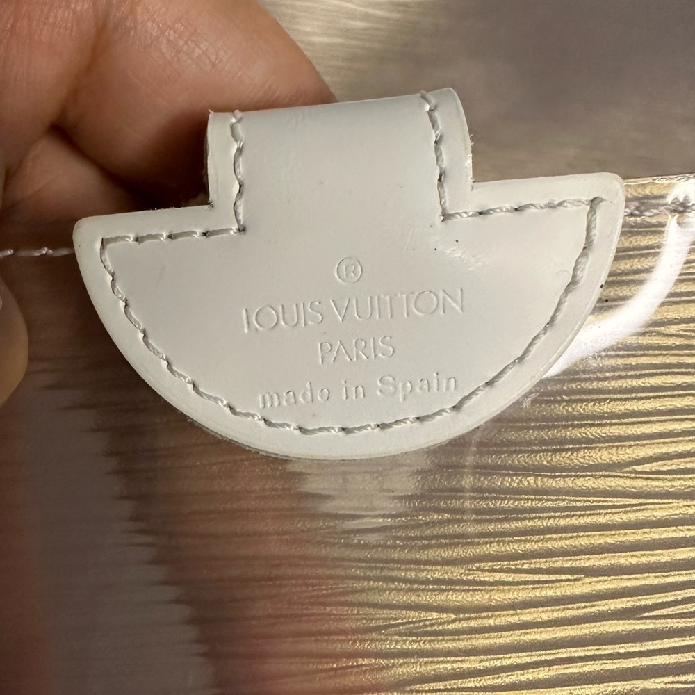LOUIS VUITTON epi plage vinyl shoulder bag in clear white - Picture 11 of 16